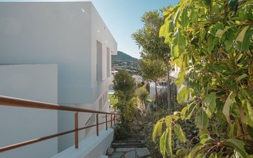 Property slide 19