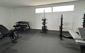 Property slide 32