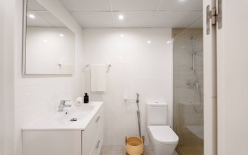 Property slide 17