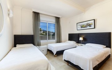 Property slide 19