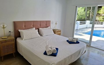 Property slide 31