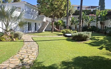 Property slide 44