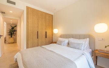 Property slide 22