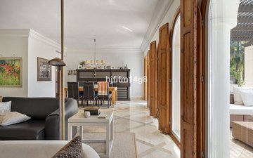 Property slide 19