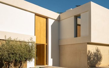 Property slide 14