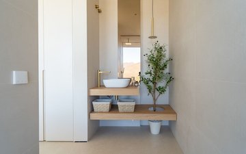 Property slide 35
