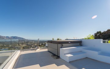 Property slide 39