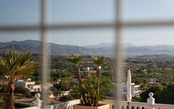 Property slide 16