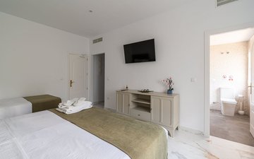 Property slide 22