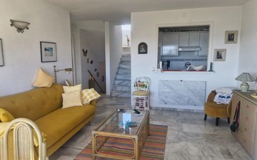 Property slide 10