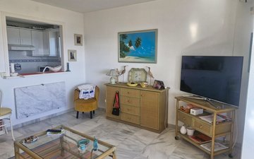 Property slide 7