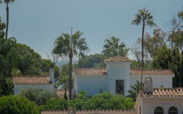 Property slide 25