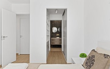 Property slide 18