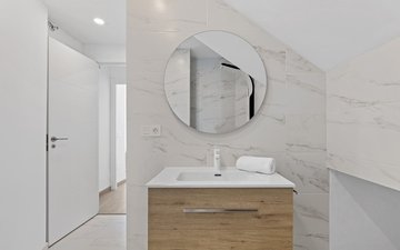 Property slide 22