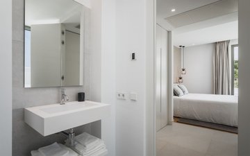 Property slide 17