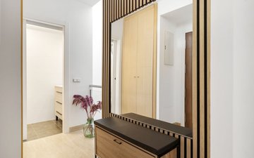 Property slide 32