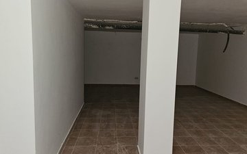 Property slide 25