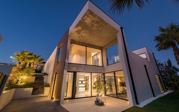 Property slide 30