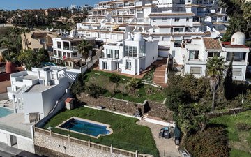 Property slide 18
