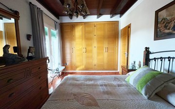 Property slide 22