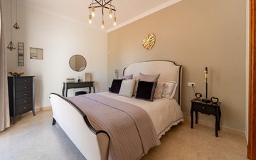 Property slide 61