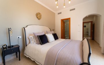 Property slide 62