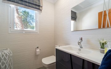 Property slide 70