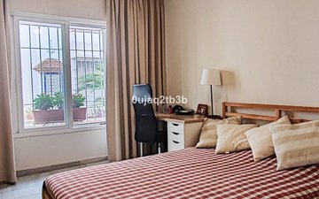 Property slide 35