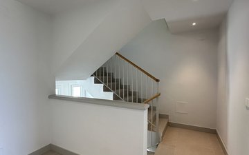 Property slide 72