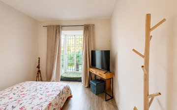 Property slide 17