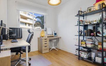 Property slide 24