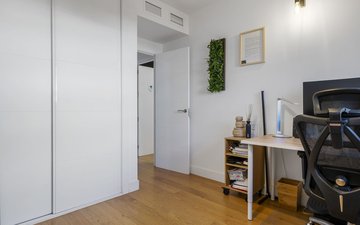 Property slide 25