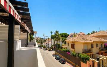 Property slide 20