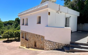 Property slide 30