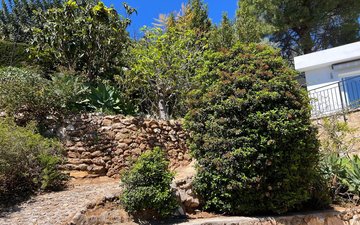 Property slide 44