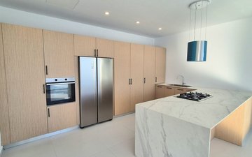 Property slide 19