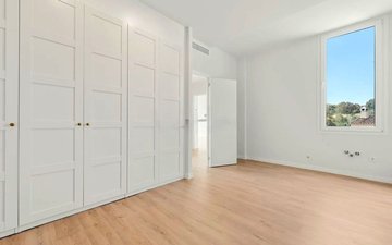 Property slide 42