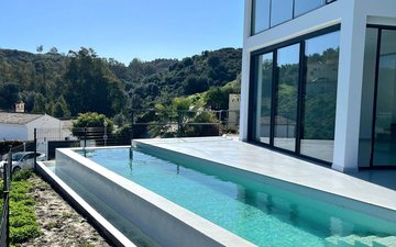Property slide 61