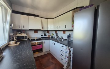 Property slide 16
