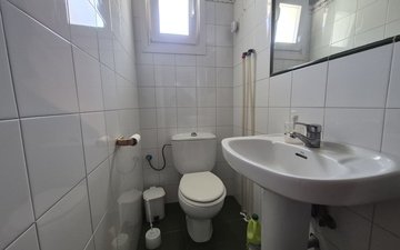Property slide 24