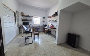 Property slide 27