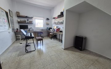 Property slide 29