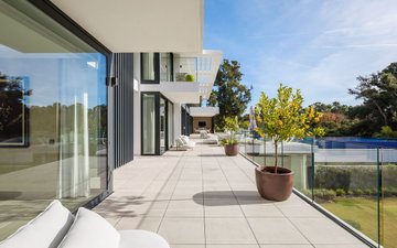 Property slide 18