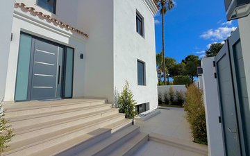 Property slide 48