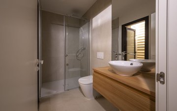 Property slide 17