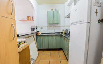Property slide 17