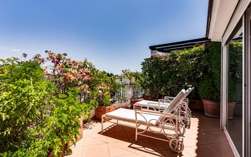 Property slide 18