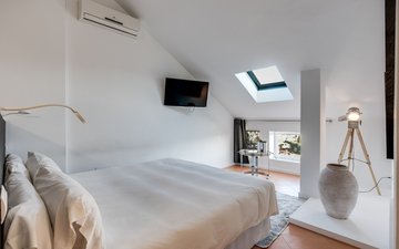 Property slide 25