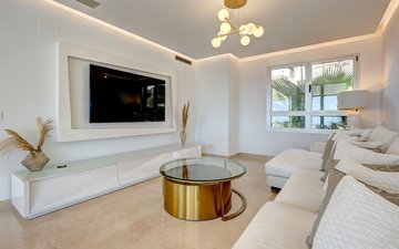 Property slide 18