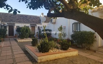 Property slide 20